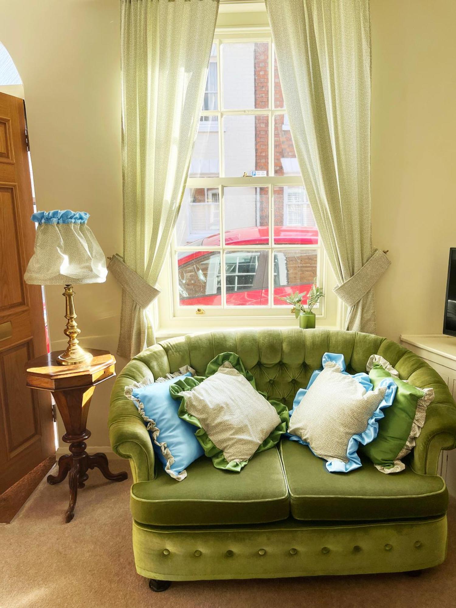 Traditional 2 Bedroom Cottage Stratford-upon-Avon Dış mekan fotoğraf